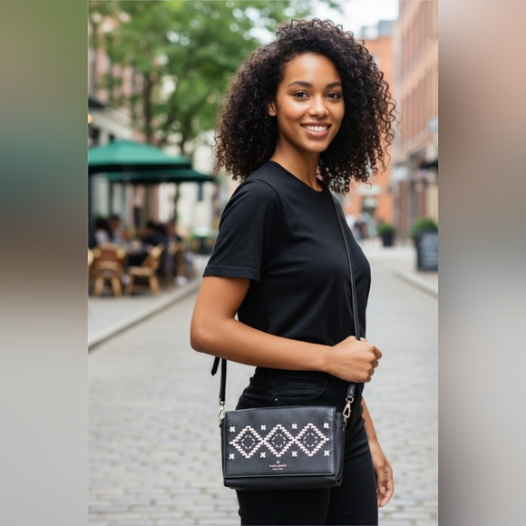 Kate Spade Flynn Street Valencia Crossbody - Picture 1 of 12